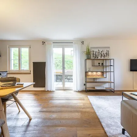 Apartment Chasa Valambrun 1004