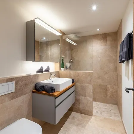 Lägenhet Chasa Valambrun 1004 *